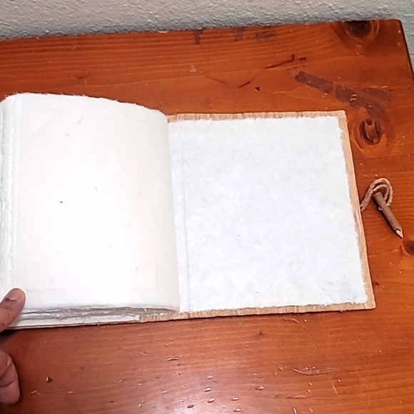 CRAFTED HAND MADE NATURAL PRESSED PAPER BARK FLORAL PHOTO ALBUN SIZE  MEDIUM - Picture 9 of 10